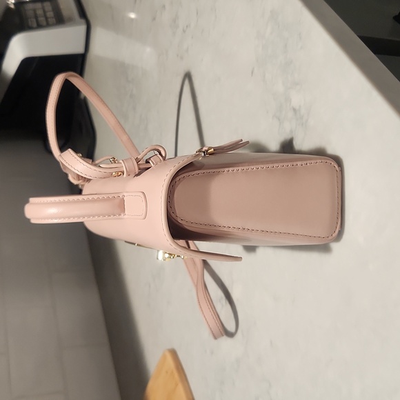 Cafune Stance Wallet Crossbody in Blush Pink - Picture 3 of 12